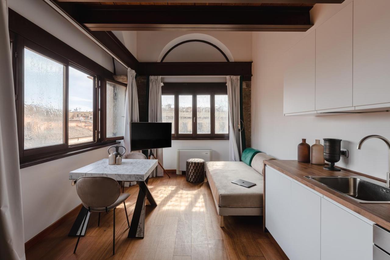 Aparthotel Torre Capranica Roma Esterno foto