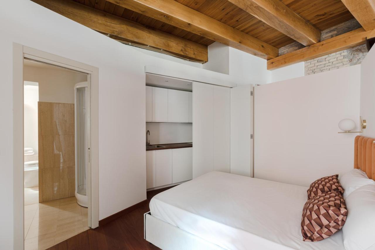 Aparthotel Torre Capranica Roma Esterno foto