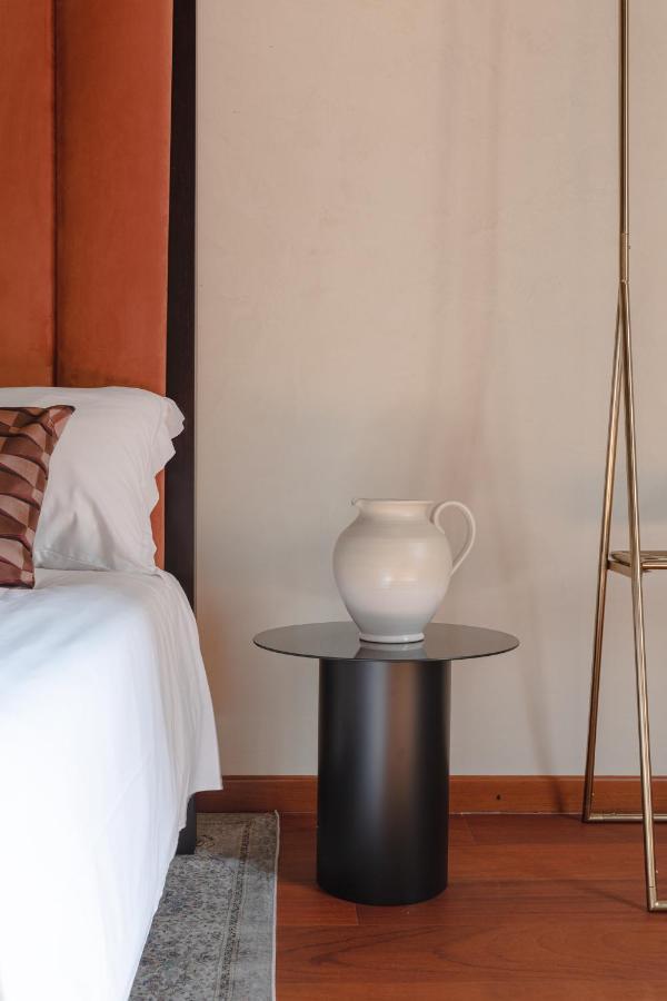 Aparthotel Torre Capranica Roma Esterno foto